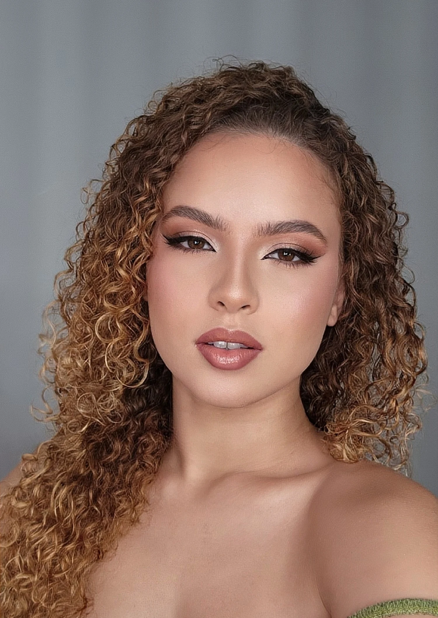 Resultado de maquiagem realizado pela Duda Makeup, foto 20.